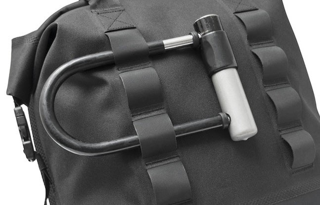 Chrome Industries Excursion Rolltop 37 Pack