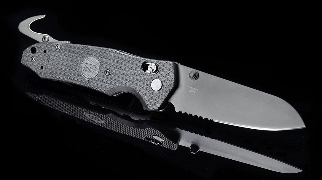 With a glass breaker and strap cutter, along with a knife, the Ed Brown First Responder Tool brings serious utility for EDC.