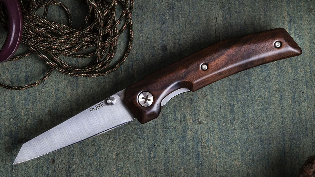 The WOOX PURE Folding Knife.