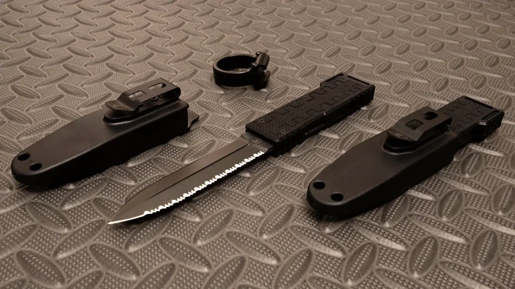 Designed by renowned custom knifemaker Allen Elishewitz and produced under his own Elishewitz Studio brand, the Black Box is an innovative knife that carries small, but offers big-blade performance.