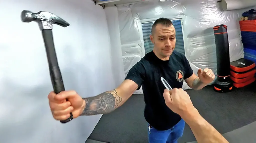 Push Daggers for Self-Defense: The Pros and Cons of the Platform.