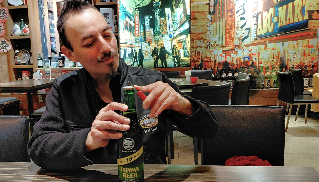 Reuben Bolieu enjoys some great bar food while traveling abroad.